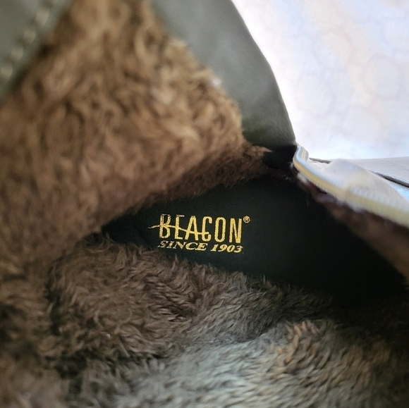 Beacon women's 8.5 olive Green leather ankle boots - Picture 8 of 15